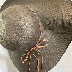 Billabong Faded black floppy hat